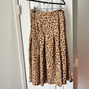 NWT Ann Taylor Animal Print Skirt 10